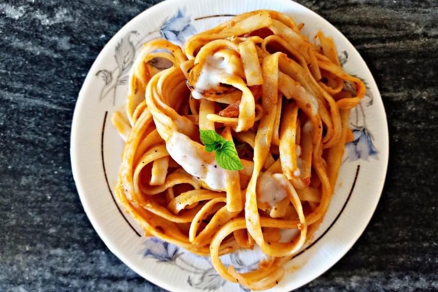 Tagliatelle with sauce